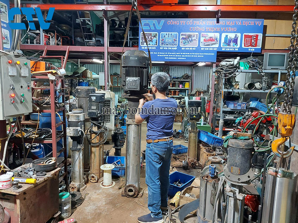 Sửa chữa máy bơm trục đứng