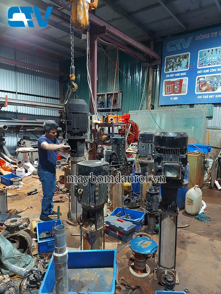 Sửa máy bơm - Thay buồng bơm Ewara trục đứng cánh inox