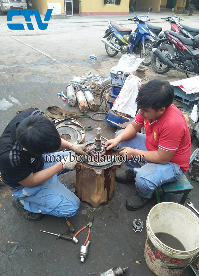 Thay phớt máy bơm nước thải Tsurumi