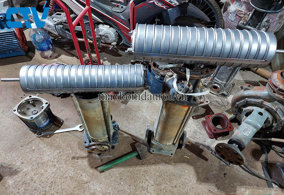 Sửa máy bơm – Thay buồng cánh máy bơm trục đứng